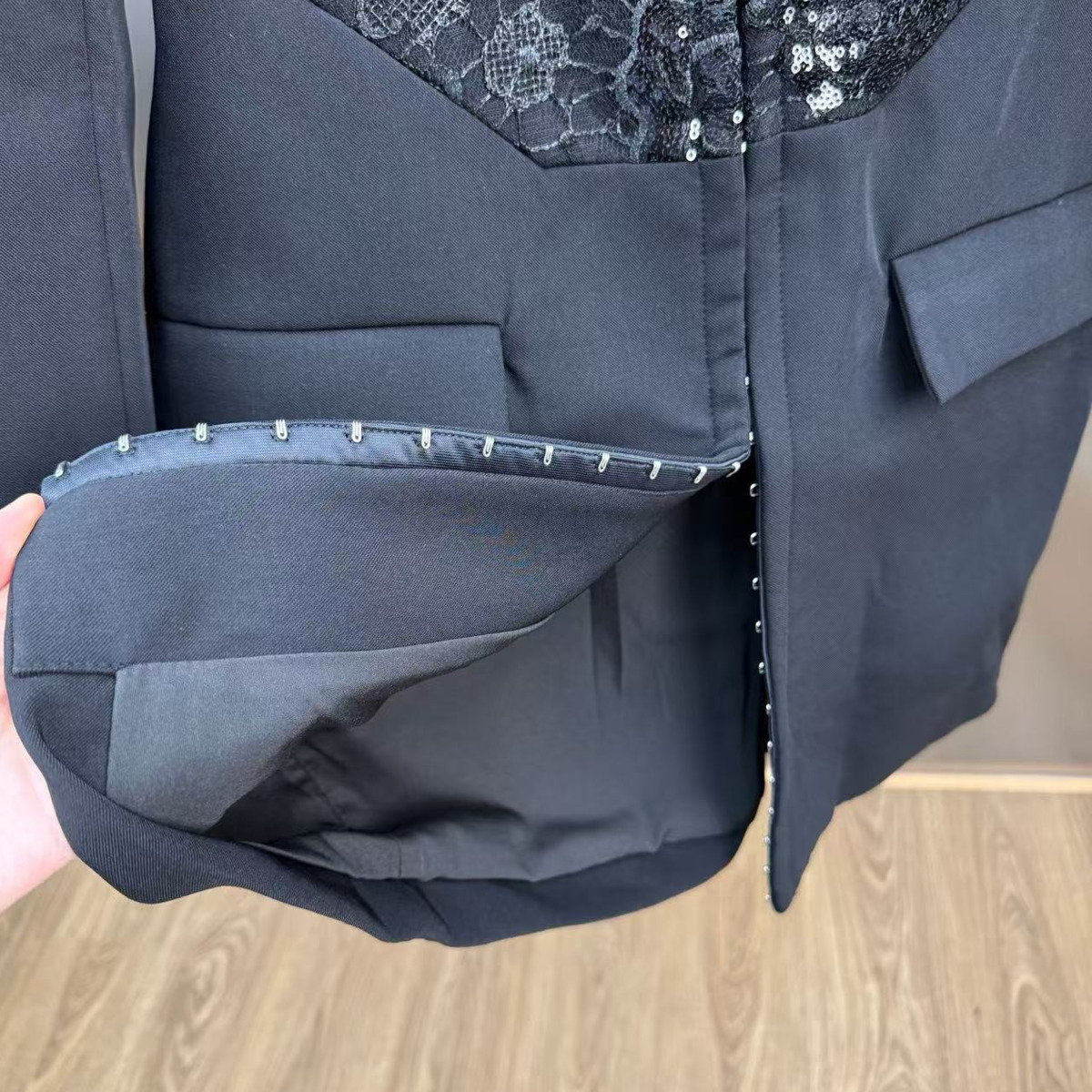 KT Elegant Lace Sequin Blazer  - Women Formal Wear With Blazer avis et prix